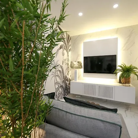 Apartament Dina House Avo Mariana