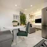 Διαμέρισμα Dina House Avo Mariana *